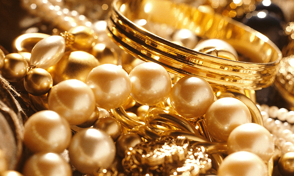 توقيف سيدة تبيع ذهبًا مزيّفًا في سوق صيدا